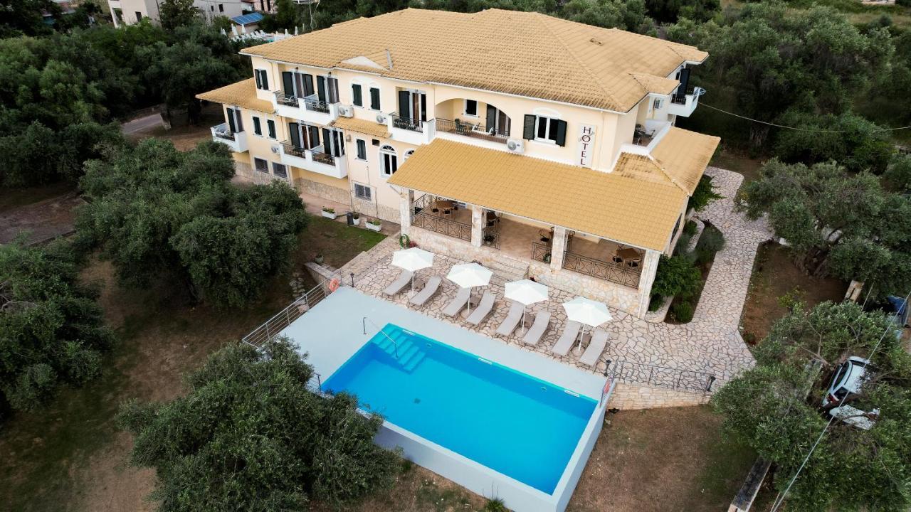 Chrisovalanto Hotel Sívota